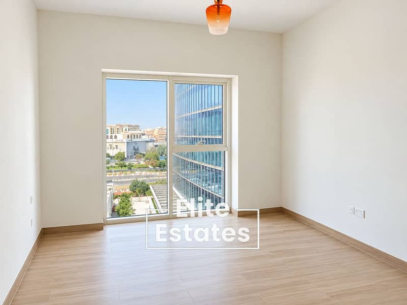 7 Minimalist Room with City View. png