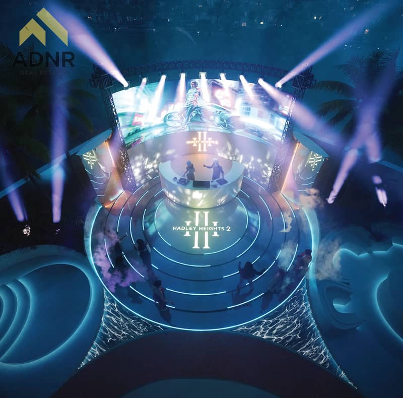 30 HH2_Night_Party-Deck_DJ-Station-scaled. jpg