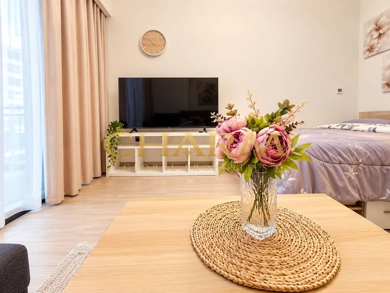3 Cozy Modern Bedroom with Floral Centerpiece. png