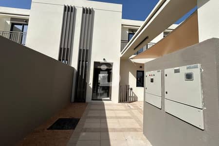 Villa de 2 chambres à à louer à Al Hamra Village, Ras Al Khaimah - Villa à Al Hamra Village,Falcon Island, 2 chambres, 130000 AED - 16838791 Villa de 2 chambres à à louer à Al Hamra Village, Ras Al Khaimah - Villa à Al Hamra Village,Falcon Island, 2 chambres, 130000 AED - 16838791