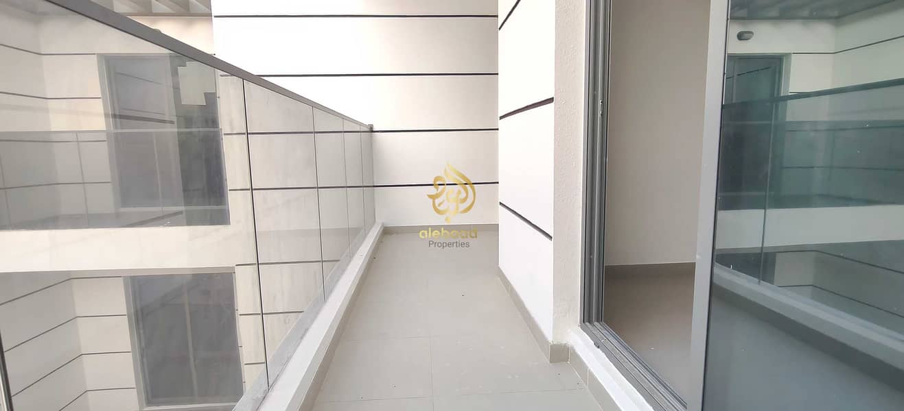 8 96454. jpg