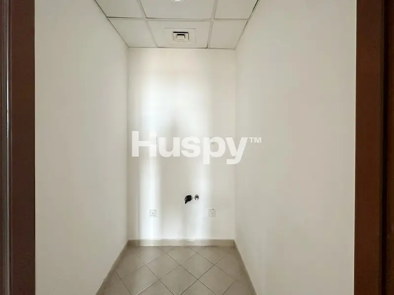 Vacant Now | Park View | High Floor