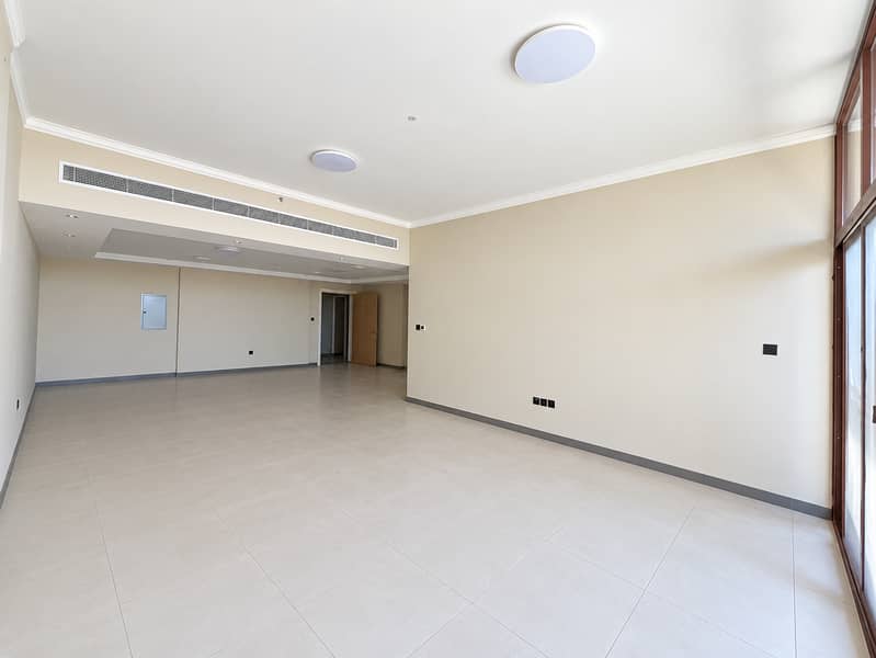 3 Espace de vie moderne baigné de lumière. png