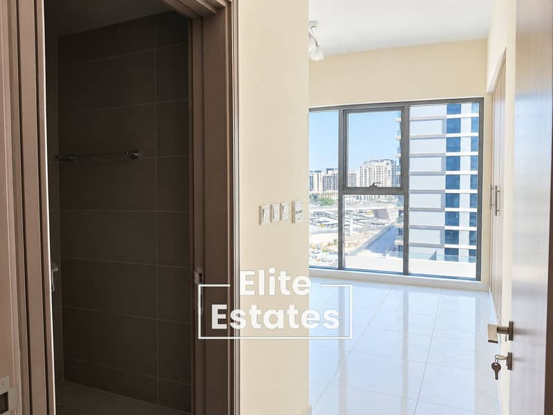 2 Bright Minimalist Apartment with City Views. png