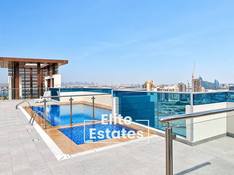 17 Modern Rooftop Pool Overlooking the City (1). png