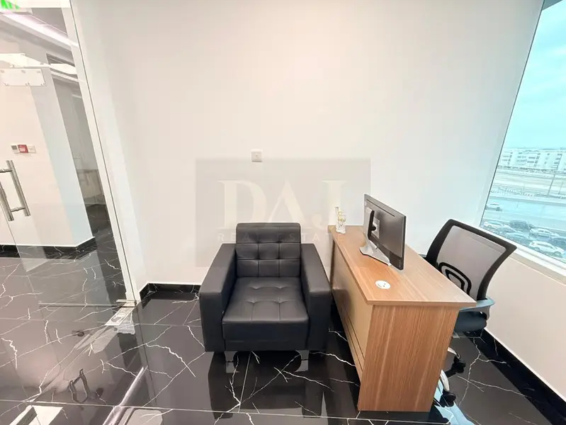 Unlock Your Business Potential with Our Flexible Office Spaces.
