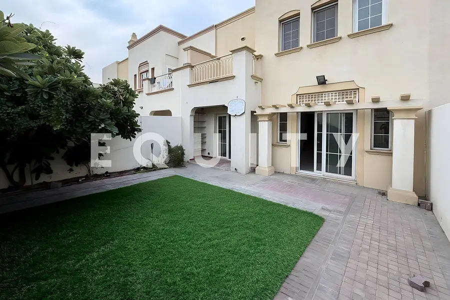 Single Row | Private Garden | Springs 3 |