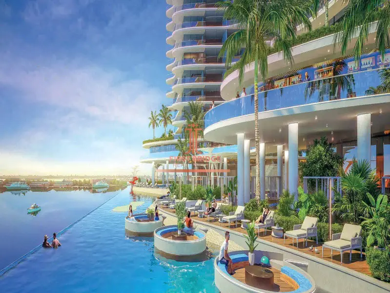 Waterfront Retail Space | Sea Views
