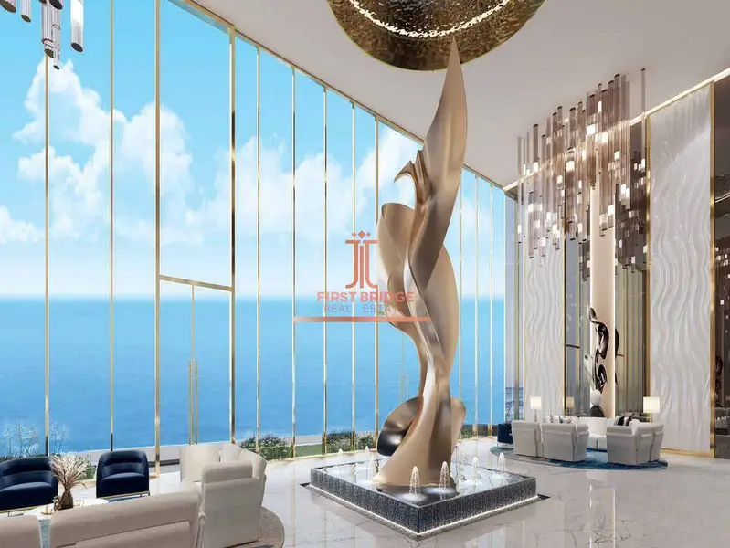 Waterfront Retail Space | Sea Views
