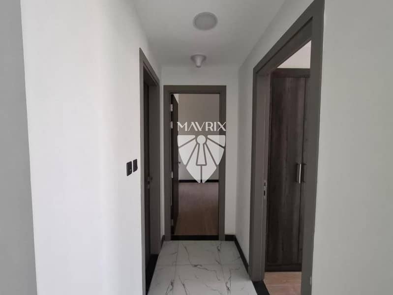 10 Image 10