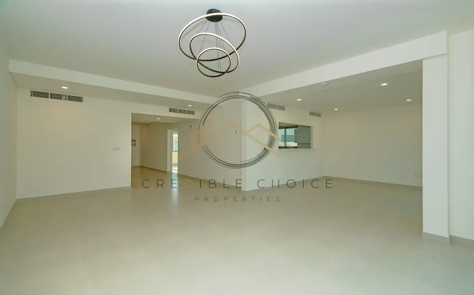 NO COMMISSION | SPACIOUS | MAID ROOM | GATED COMMUNITY