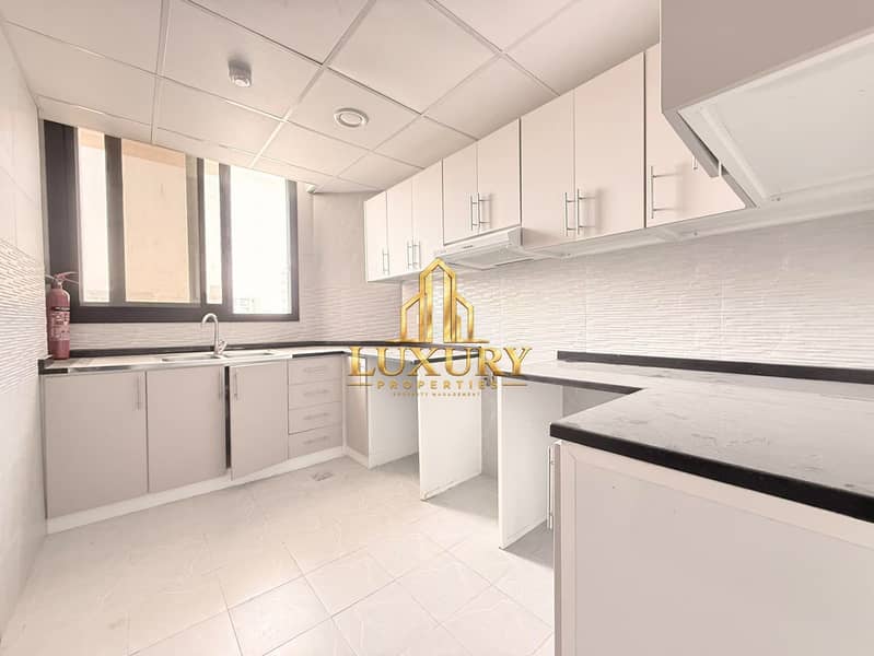 9 Brand-New 1-Bedroom Apartment | Big Balcony | 2 Bathrooms | Sarab Community, Aljada