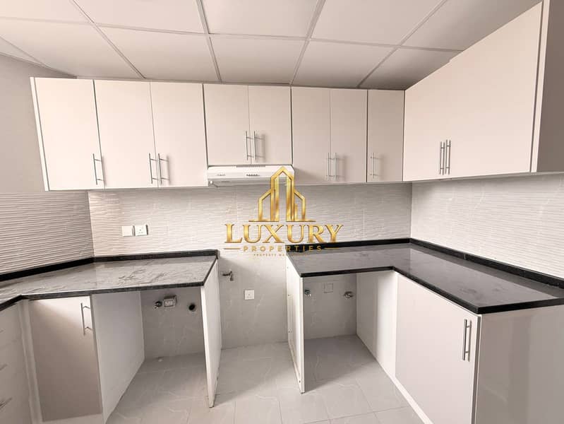 10 Brand-New 1-Bedroom Apartment | Big Balcony | 2 Bathrooms | Sarab Community, Aljada