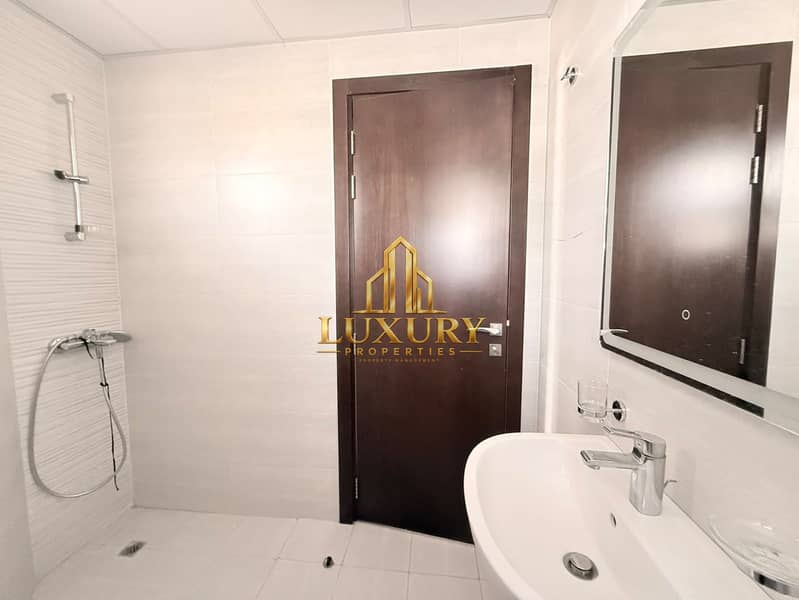 14 Brand-New 1-Bedroom Apartment | Big Balcony | 2 Bathrooms | Sarab Community, Aljada