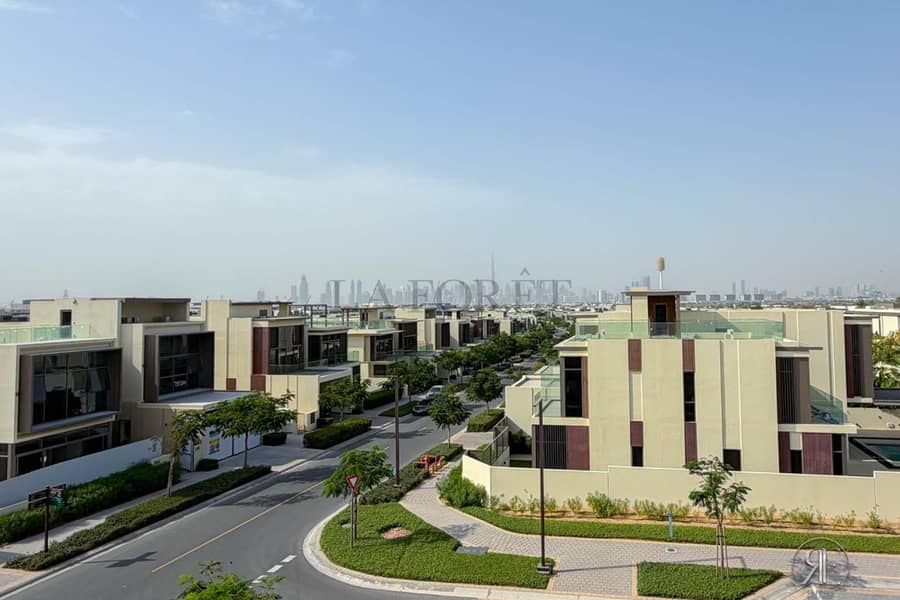 Ready to Move | Corner Villa | Burj Khalifa view Ready to Move | Corner Villa | Burj Khalifa view
