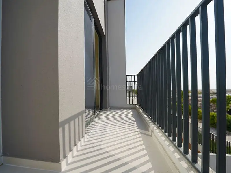 Up to 12 Cheques | Singe Row | Close to Entry