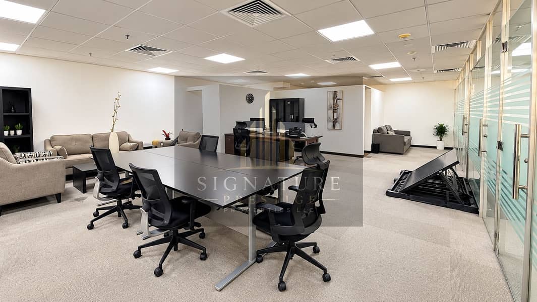 4 Modern Open-Plan Office Interior. png