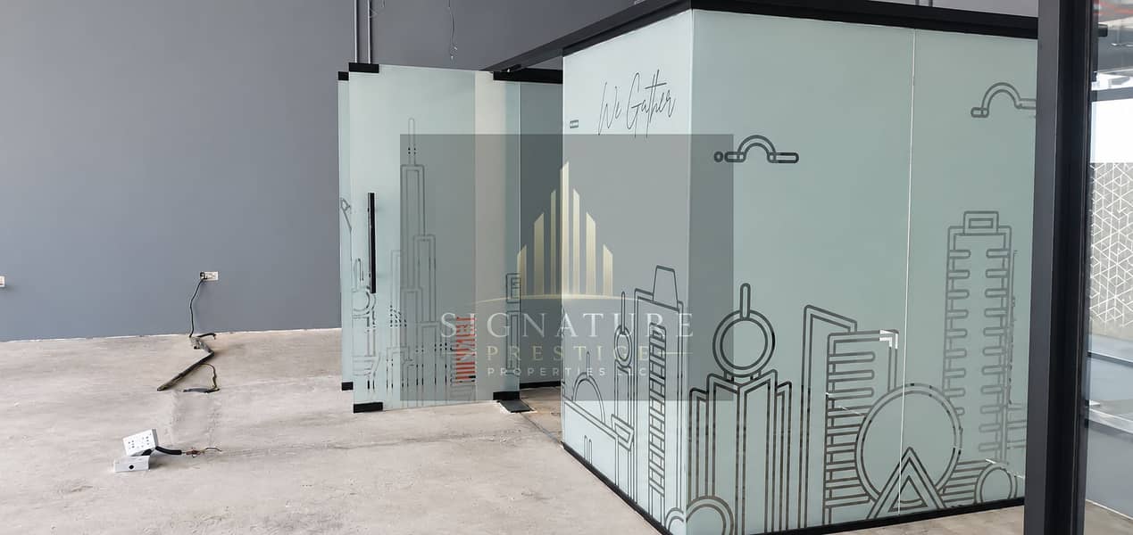3 Industrial Office with Frosted. png