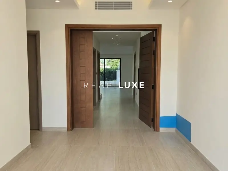 Parkside Living | Ready to Move | Prime Location