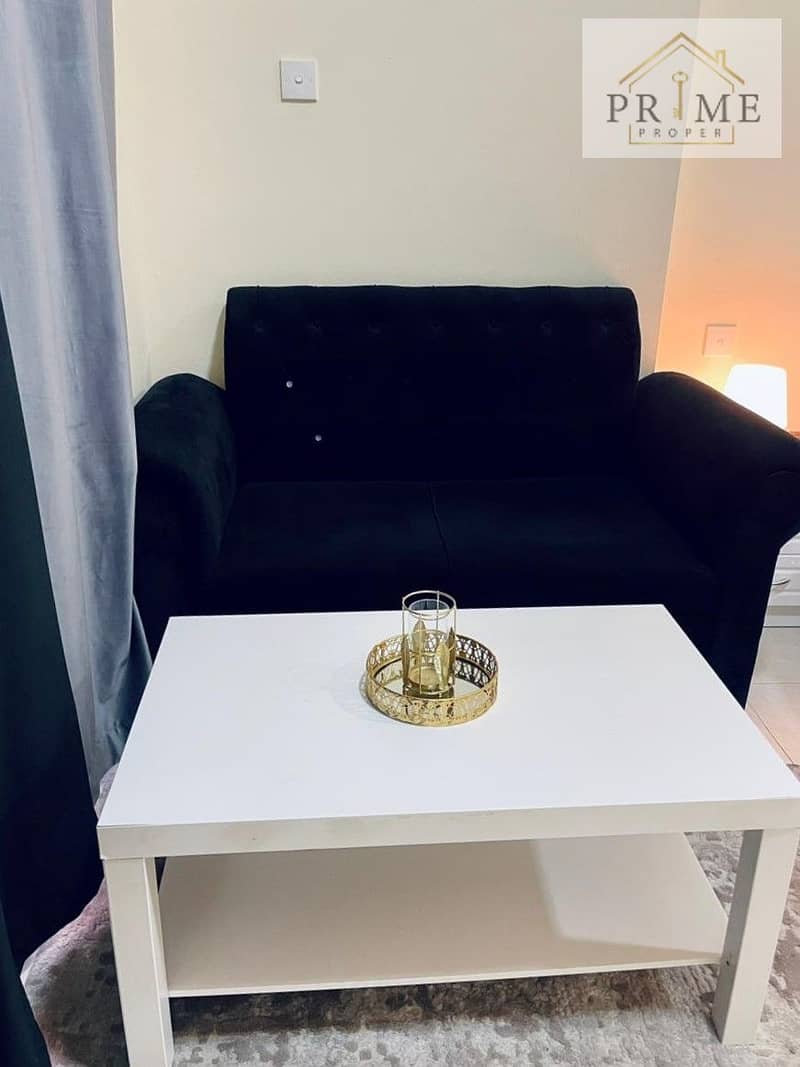 4 Sofa
