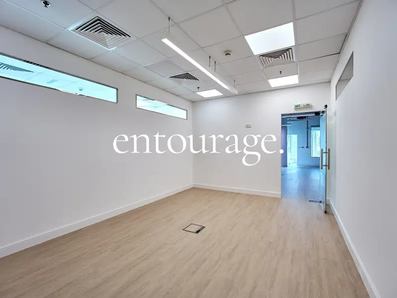 Canal Views | Fitted | 12 Parking Bays