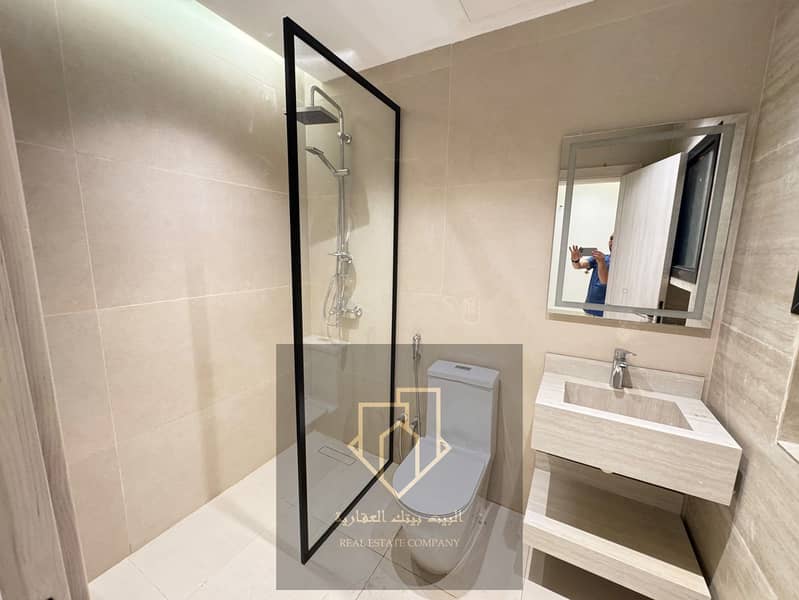 19 WhatsApp Image 2026-10-14 at 7.33. 23 PM (3). jpeg