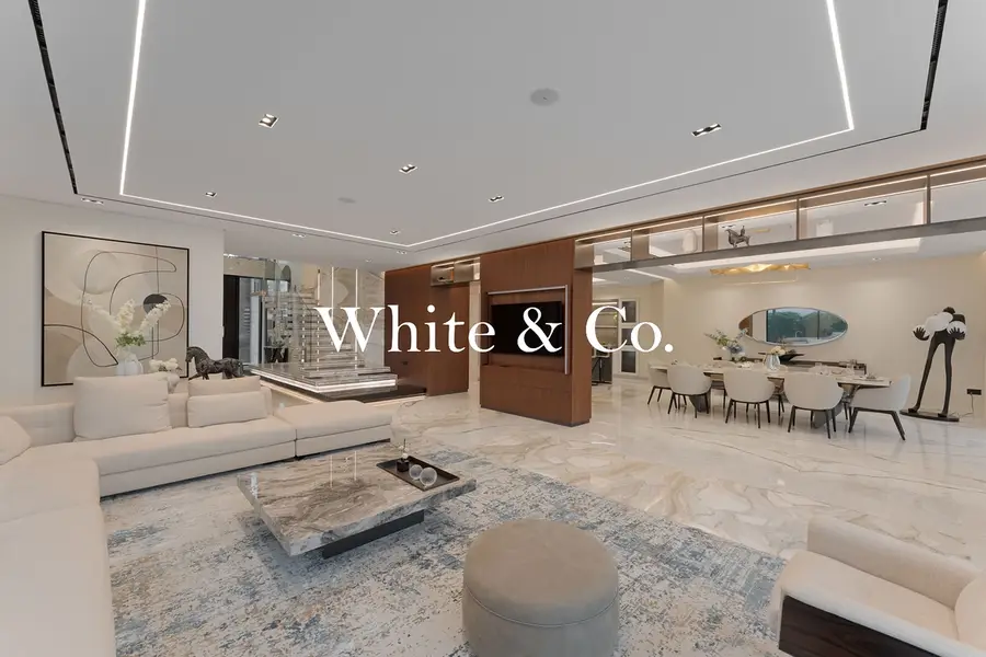 Smart Home | Newly Reno | 5 Beds + Maid