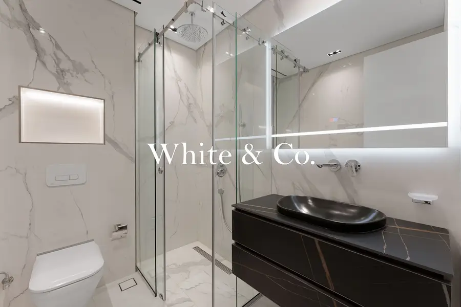 Smart Home | Newly Reno | 5 Beds + Maid
