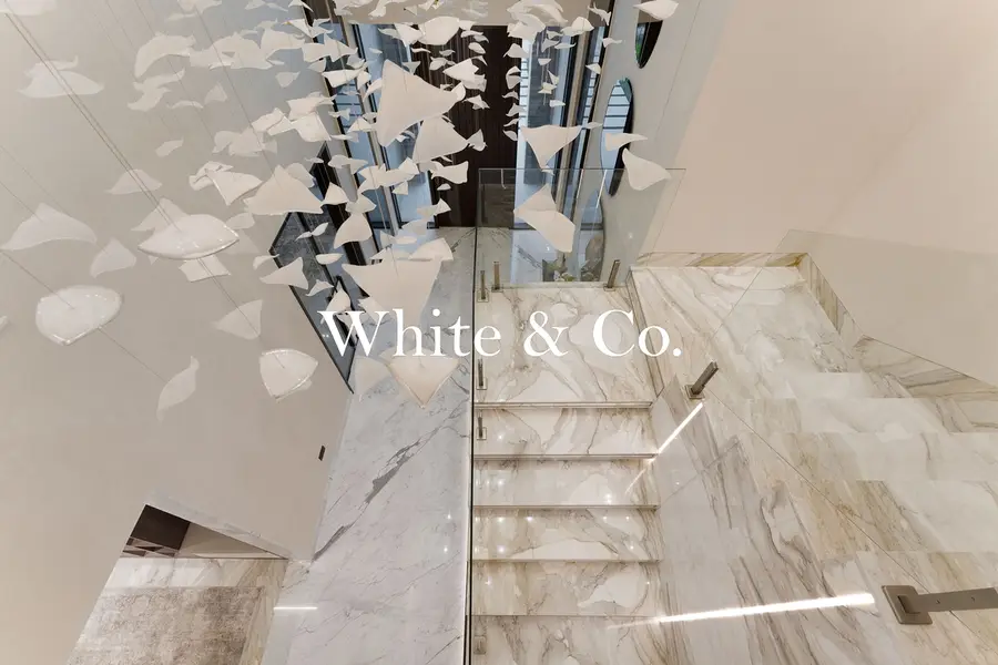 Smart Home | Newly Reno | 5 Beds + Maid