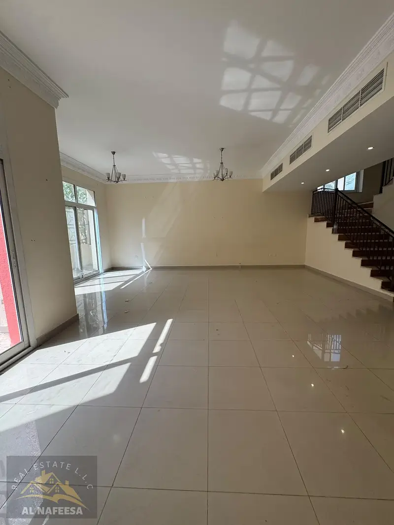 4BR Villa | All Master Bedrooms | TV Lounge | 2 Balconies