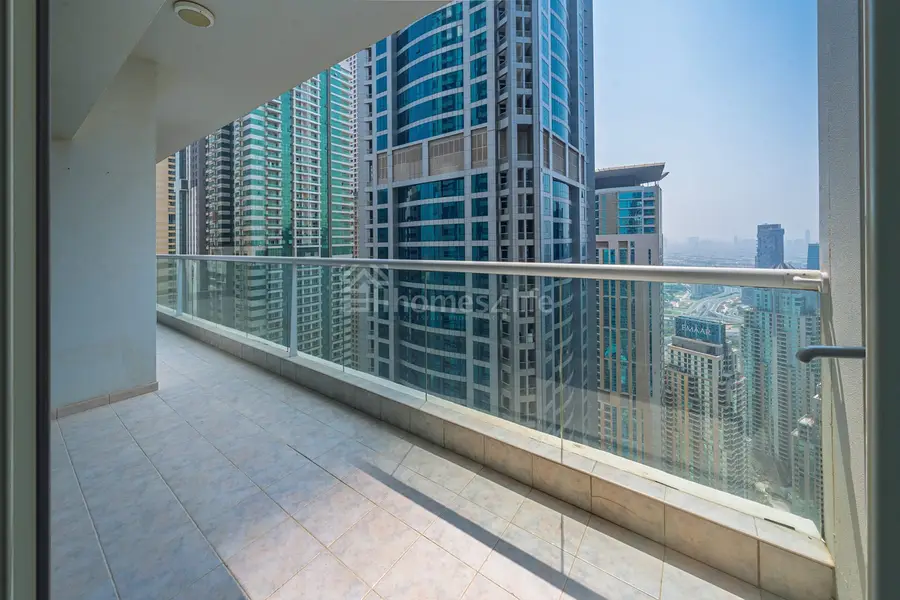 Spacious & Bright | Stunning Partial Marina View