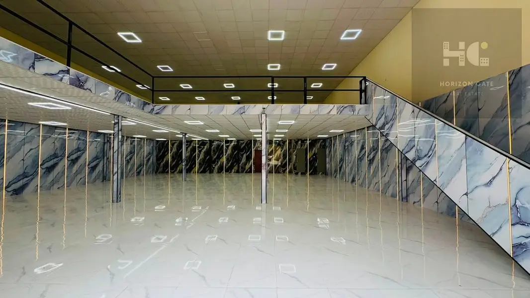 Warehouse with Mezzanine | 5,900 sq ft | Al Quoz