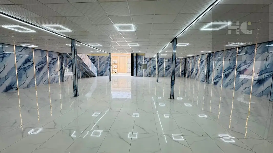 Warehouse with Mezzanine | 5,900 sq ft | Al Quoz