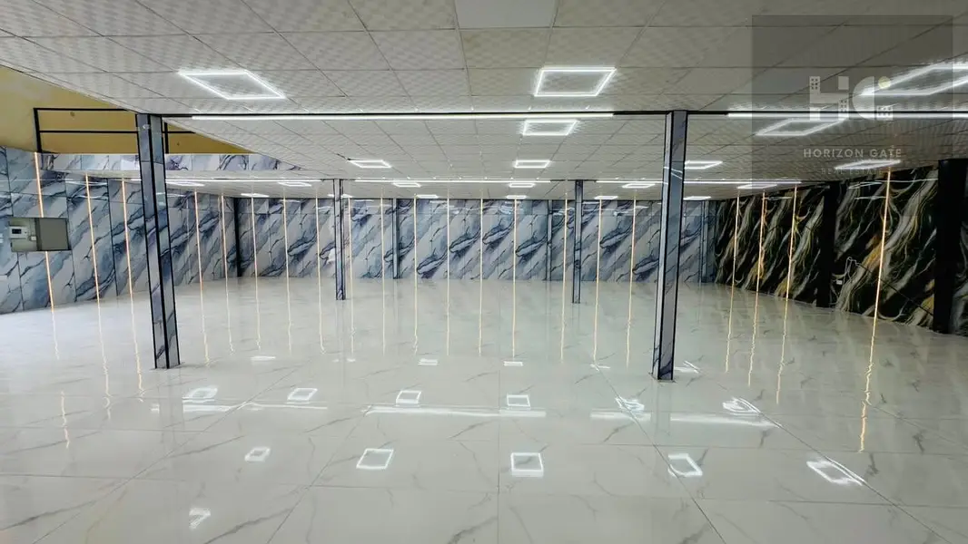 Warehouse with Mezzanine | 5,900 sq ft | Al Quoz