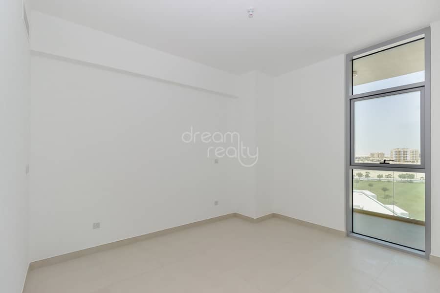 5 DR - Dubai South - The Pulse Boulevard B8 - 308 2BR WB (8 of 20). jpg