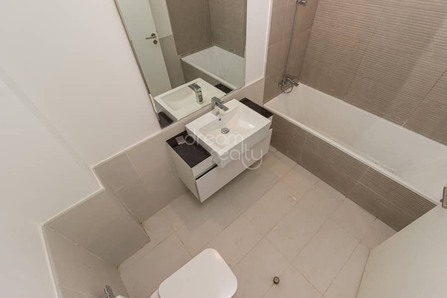 17 DR - Dubai South - The Pulse Boulevard B8 - 308 2BR WB (12 of 20). jpg