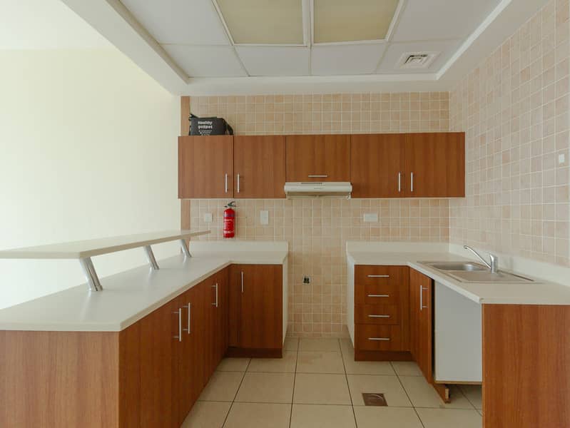 5 Dubai Marina - Sulafa Tower - 1704 - 1BR WoB - Sajitha-10. jpg