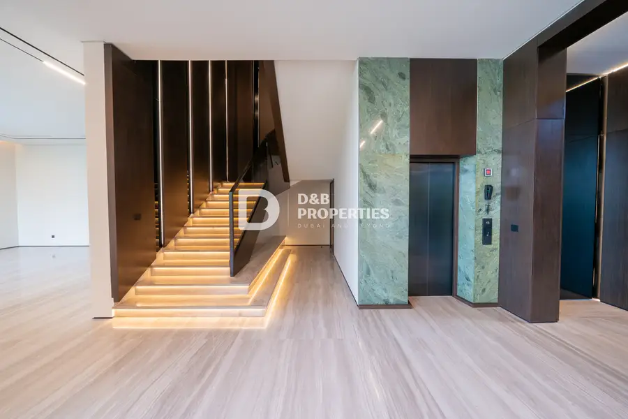 4BR+Maid+Office | Private Pool & Lift |Corner Plot
