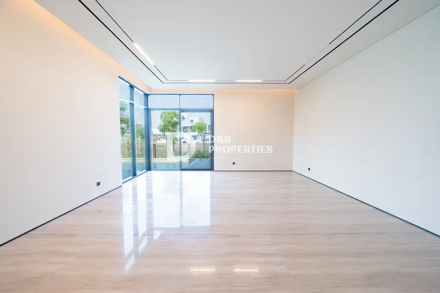 4BR+Maid+Office | Private Pool & Lift |Corner Plot