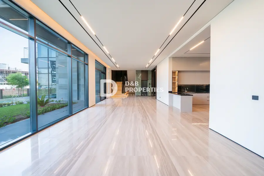 4BR+Maid+Office | Private Pool & Lift |Corner Plot