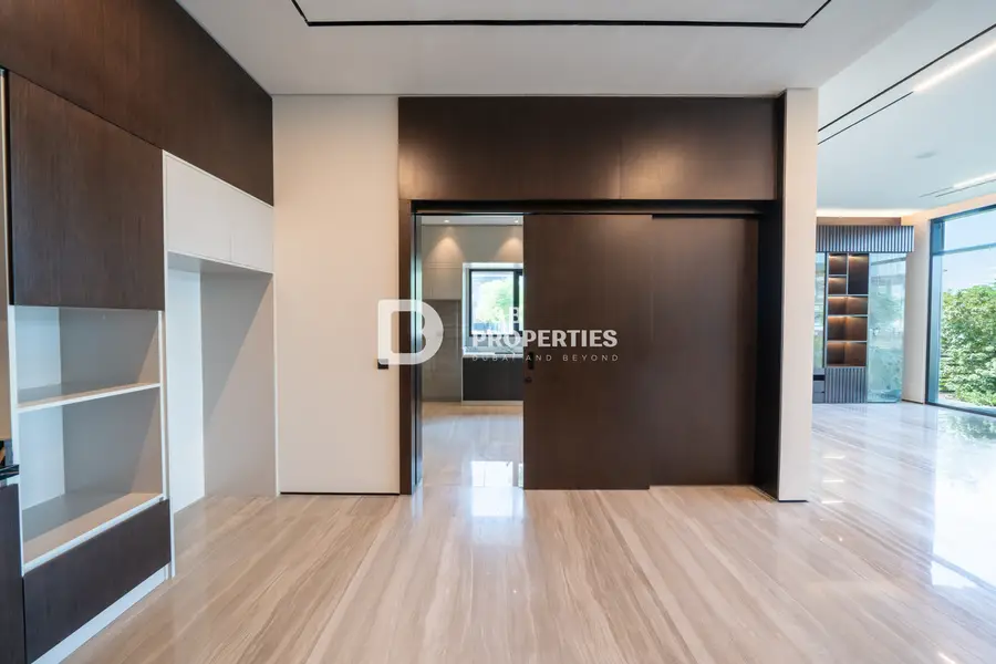 4BR+Maid+Office | Private Pool & Lift |Corner Plot