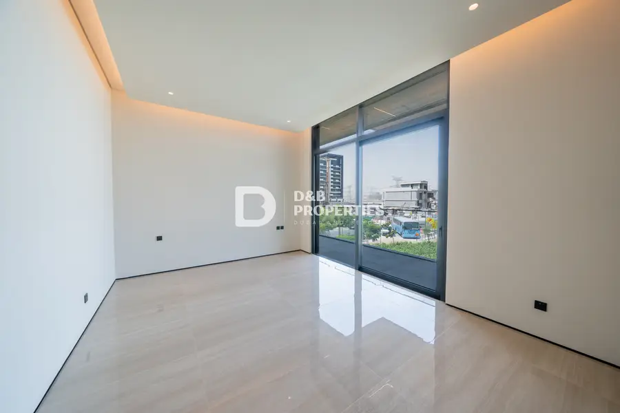 4BR+Maid+Office | Private Pool & Lift |Corner Plot