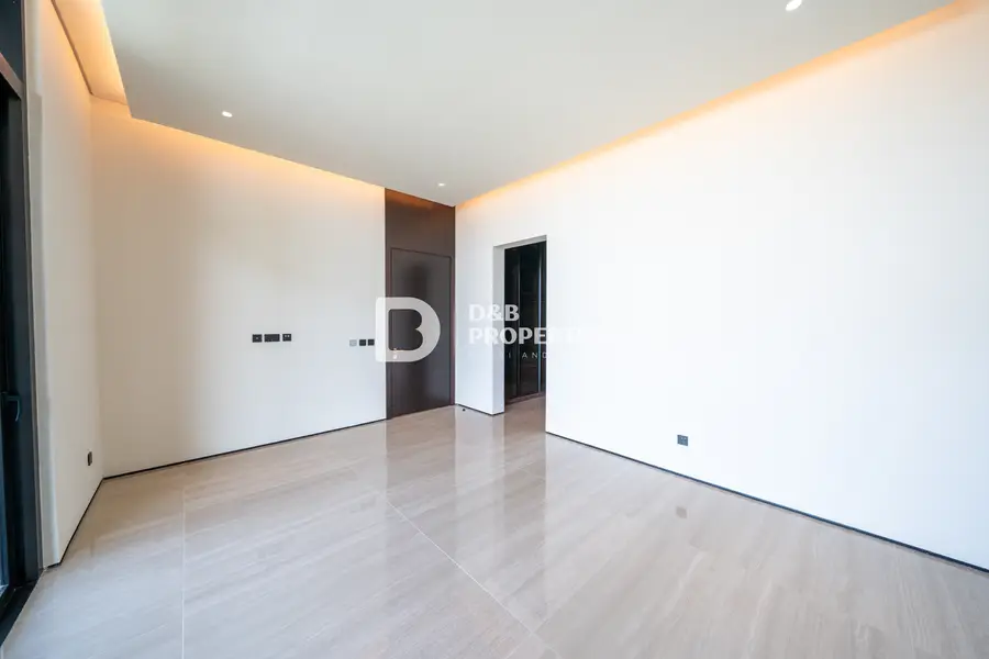 4BR+Maid+Office | Private Pool & Lift |Corner Plot