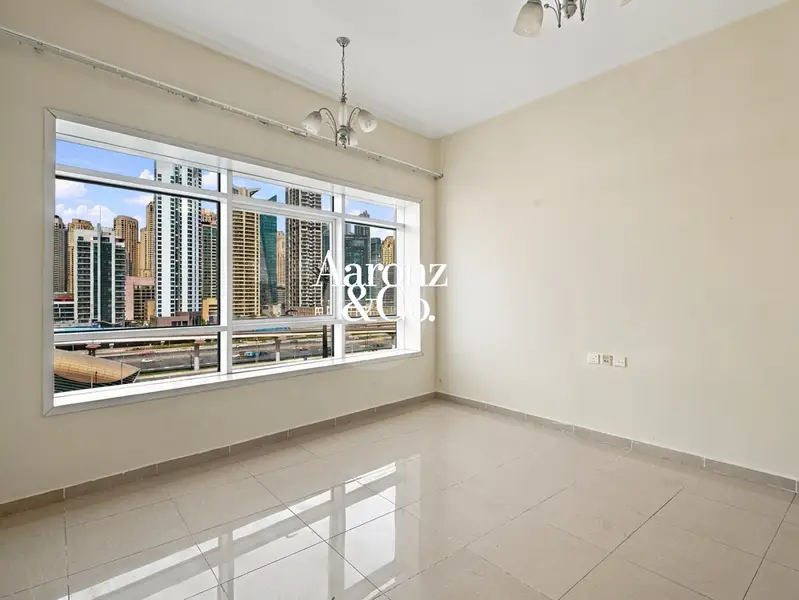 Vacant | Next to DMCC metro | Balcony | Low Floor