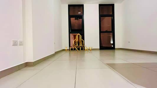 姆瓦伊莱社区， 夏尔迦 单身公寓待售 - LAVISH PARTITIONED STUDO FOR SALE | LUXURY LIFE STYLE | WITH ALL AMENITIES