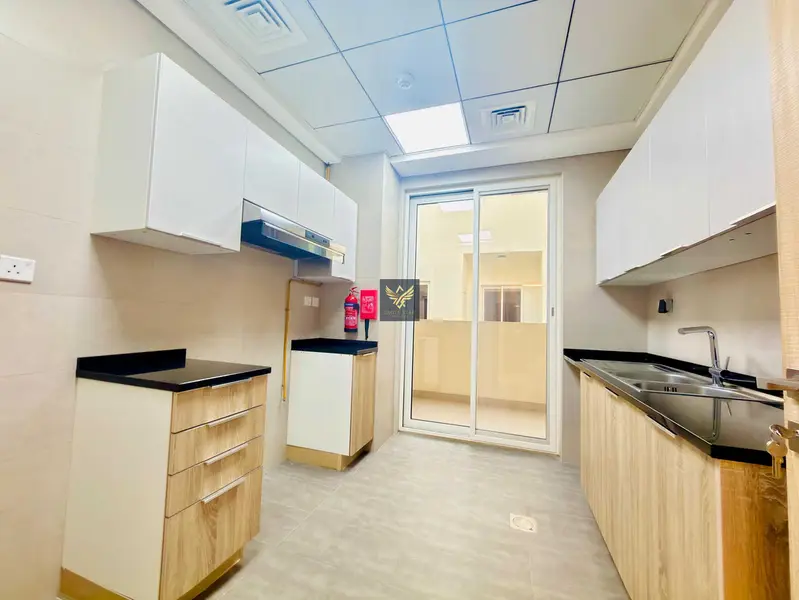 CLOSE TO LAMER BEACH | MODERN 2 BEDROOM IN JUMEIRAH 1
