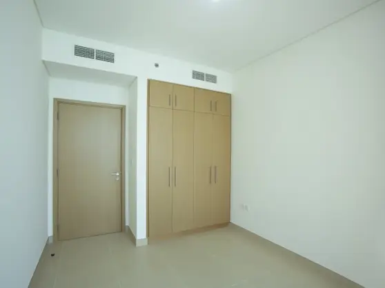 Available I Unfurnished I Perfect View
