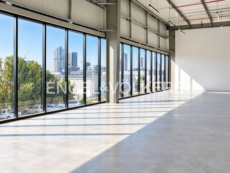 Modern Warehouse with 250 KW Power Supply