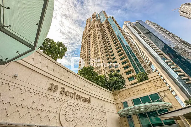 Unfurnished | Downtown View | Spacious Apartment