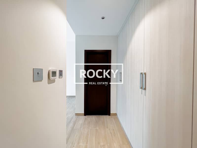8 Rocky Real Estate - Business Bay - Art XVIII - apartment-0760. JPG